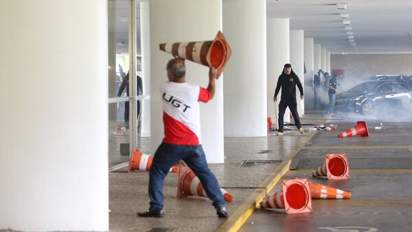 Disturbios en el Congreso Nacional de Brasil - Sputnik Mundo