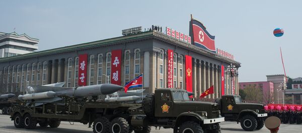 Desfile militar en Corea del Norte - Sputnik Mundo