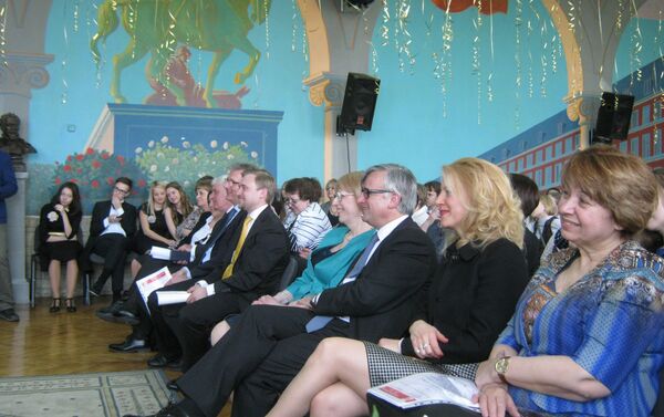 El aniversario del colegio Cervantes de Moscú - Sputnik Mundo