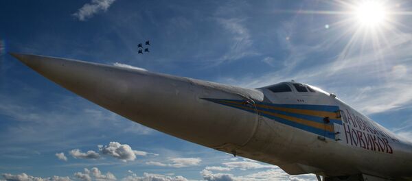 Bombardero estratégico supersónico Tu-160 (archivo) Bombardero estratégico supersónico Tu-160 (archivo) - Sputnik Mundo