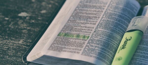 La Biblia - Sputnik Mundo