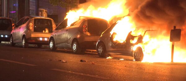 Ola de protestas en París por los resultados de las elecciones presidenciales - Sputnik Mundo