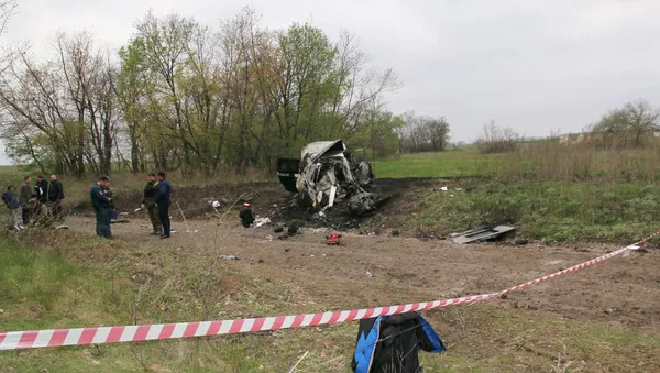 Lugar de explosión de un coche de la OSCE - Sputnik Mundo