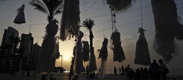 Acción de protesta en Beirut - Sputnik Mundo