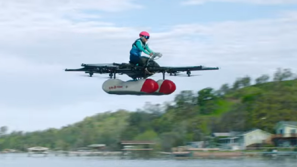 Uno de los fundadores de Google presenta un revolucionario auto volador - Sputnik Mundo