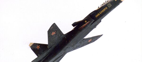 El caza experimental Su-47 Berkut - Sputnik Mundo