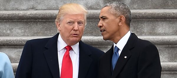 El presidente Donald Trump y el expresidente Barack Obama - Sputnik Mundo