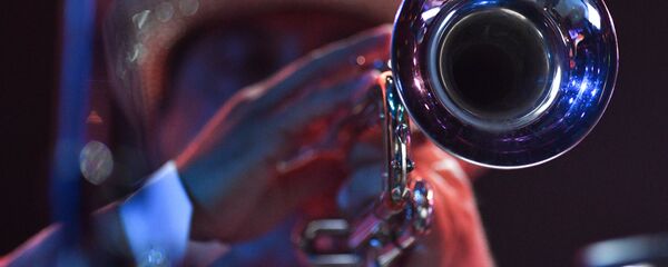 Un músico de jazz - Sputnik Mundo