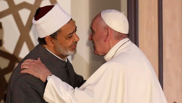 El Papa Francisco y el Gran Imán de Al Azar El Papa Francisco y el Gran Imán de Al Azar - Sputnik Mundo