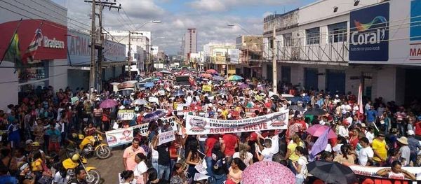 Manifestantes en Brasil durante huelga general - Sputnik Mundo