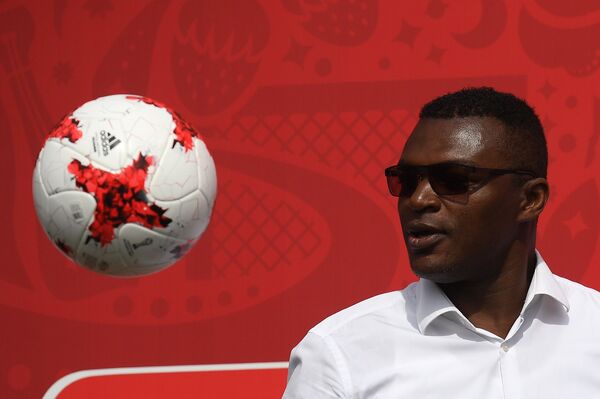 El exfutbolista Marcel Desailly asiste a la apertura del primer parque temático de la Copa Confederaciones 2017 en Moscú - Sputnik Mundo