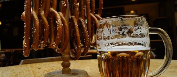Jarra de cerveza - Sputnik Mundo