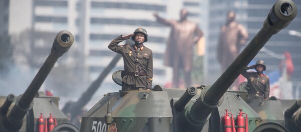 Desfile militar en Corea del Norte - Sputnik Mundo