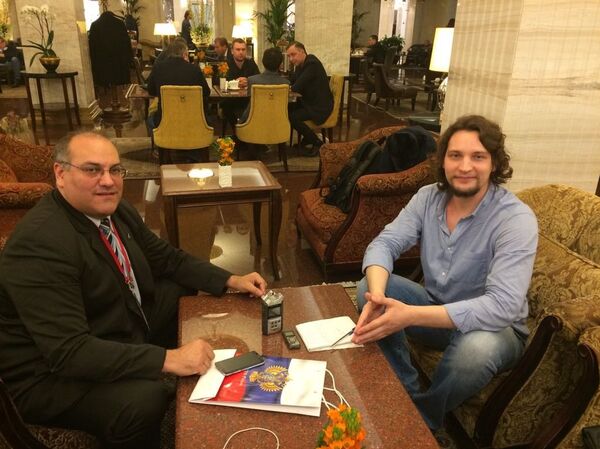 Carlos Gastón Roma ofrece entrevista a Víctor Ternovsky Carlos Gastón Roma ofrece entrevista a Víctor Ternovsky - Sputnik Mundo