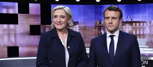 Marine Le Pen y Emmanuel Macron, candidatos a la presidencia de Francia - Sputnik Mundo
