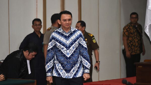 Basuki 'Ahok' Thahaja Purnama, primer gobernador cristiano de la capital indonesia en más de medio siglo - Sputnik Mundo