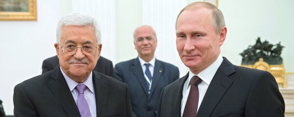 El presidente de Rusia, Vladímir Putin, con su colega palestino, Mahmud Abás - Sputnik Mundo