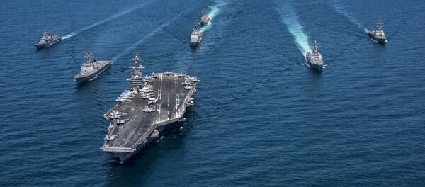 Cruceros y destructores coreanos y estadounidenses transitan por el Pacífico occidental - Sputnik Mundo