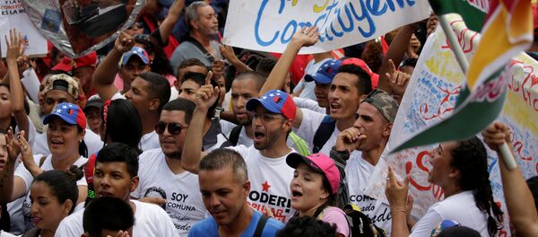 Partidarios del gobierno venezolano - Sputnik Mundo
