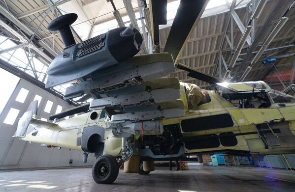 El 'nacimiento' de los Aligator: así se construyen los Ka-52 - Sputnik Mundo