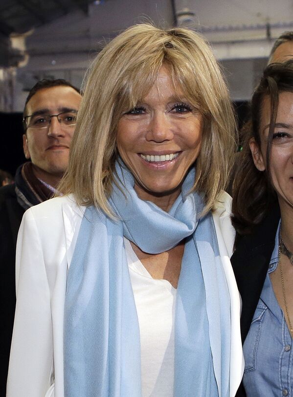 Brigitte Macron, de maestra a nueva primera dama de Francia - Sputnik Mundo
