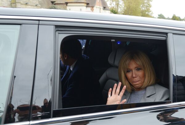 Brigitte Macron, de maestra a nueva primera dama de Francia - Sputnik Mundo