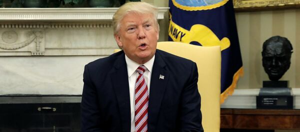 Donald Trump, presidente de EEUU, después de una reunión con Serguéi Lavrov, ministro de Exteriores de Rusia - Sputnik Mundo