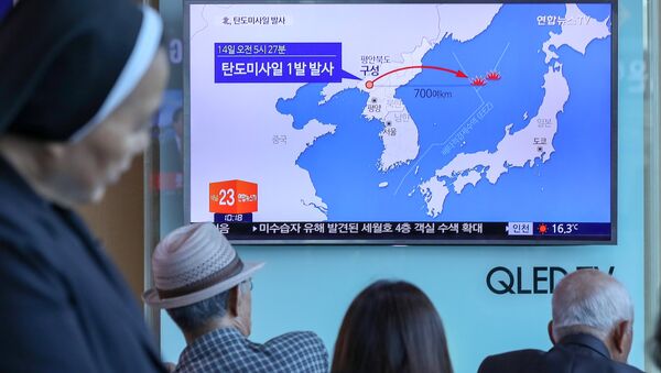 Lanzamiento del misil por Corea del Norte - Sputnik Mundo