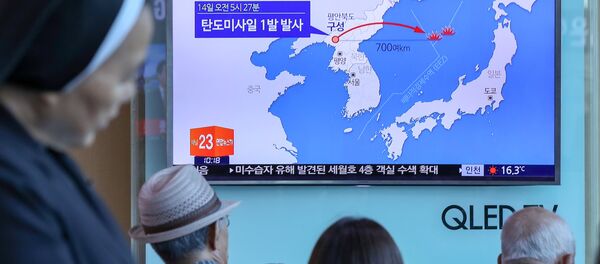 Lanzamiento del misil por Corea del Norte - Sputnik Mundo