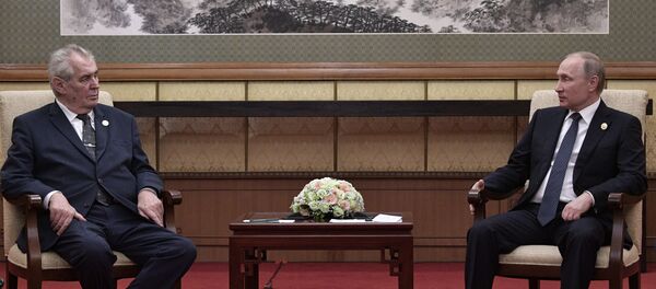 El presidente ruso Vladímir Putin y el mandatario checo Milos Zeman en el Foro de Cooperación Internacional de la Franja y la Ruta en Pekín - Sputnik Mundo