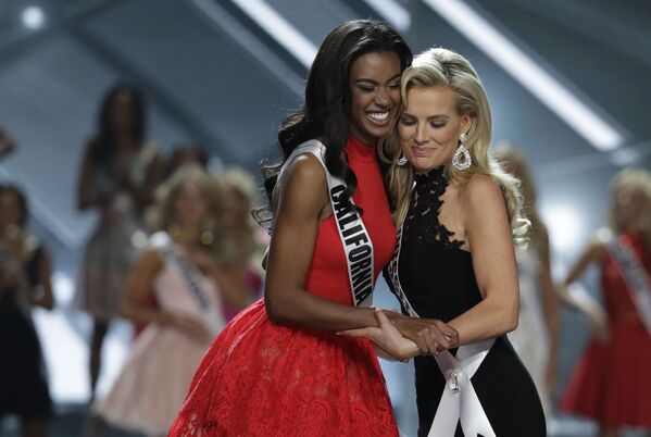 ¿Quiénes son las estadounidenses más bellas? - Sputnik Mundo