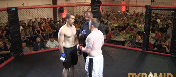 Boxeadores Jordan Fowler y Dylan Goforth - Sputnik Mundo