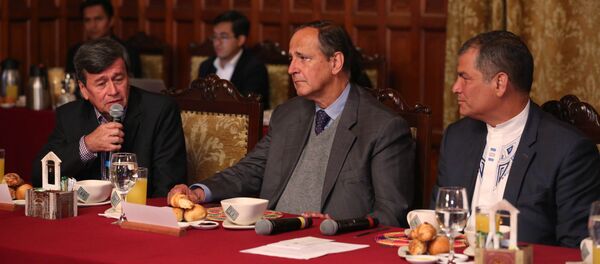 Desayuno del presidente Rafael Correa con las delegaciones del ELN y del Gobierno de Colombia - Sputnik Mundo