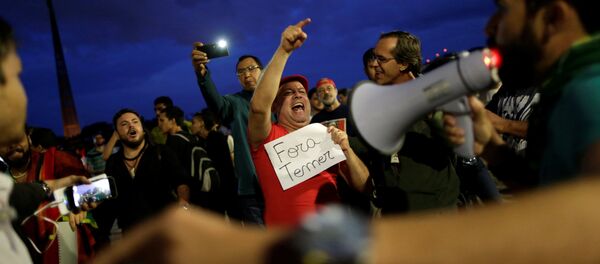 Protesta contra Michel Temer en rasil - Sputnik Mundo