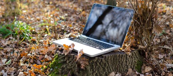 Un ordenador portátil - Sputnik Mundo