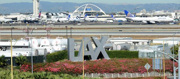 El aeropuerto internacional de Los Ángeles (archivo) El aeropuerto internacional de Los Ángeles (archivo) - Sputnik Mundo