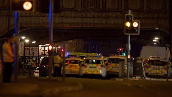 Policía en las afueras del Manchester Arena (archivo) - Sputnik Mundo