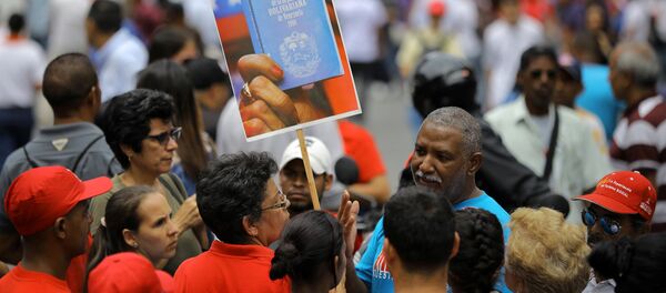 Movilización de partidarios de Nicolás Maduro en Caracas Movilización de partidarios de Nicolás Maduro en Caracas - Sputnik Mundo