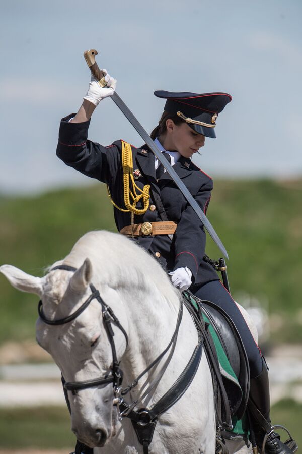 Ley y orden: Policía rusa muestra sus mejores activos - Sputnik Mundo