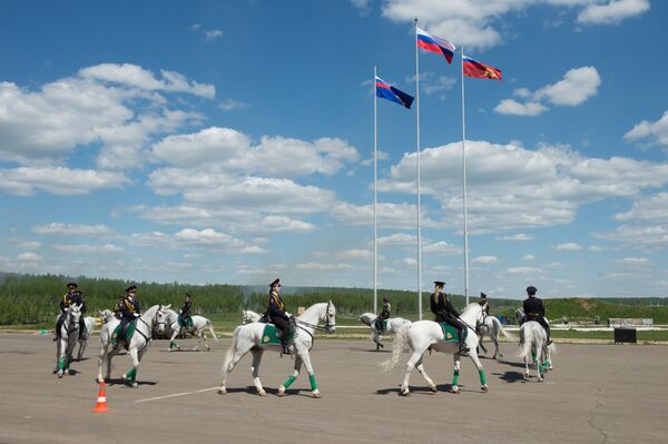 Ley y orden: Policía rusa muestra sus mejores activos - Sputnik Mundo