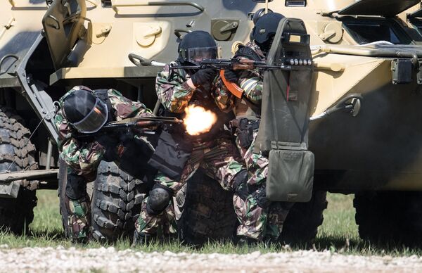 Ley y orden: Policía rusa muestra sus mejores activos - Sputnik Mundo