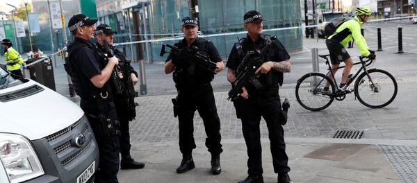 Policía británica en Mánchester - Sputnik Mundo