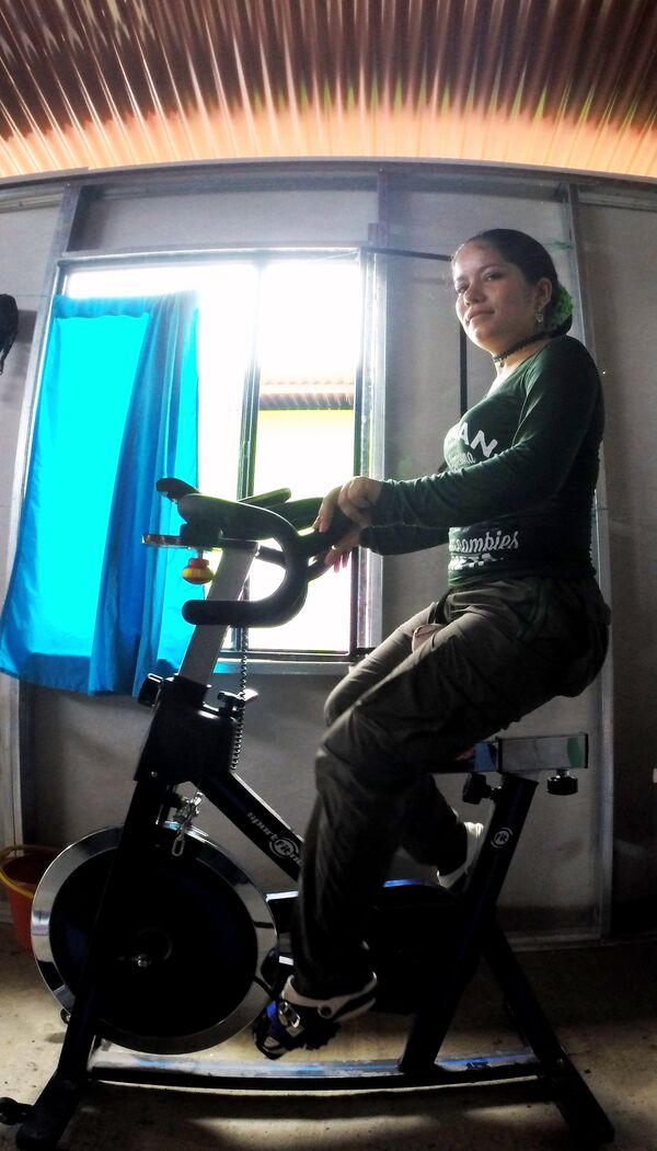 Anayive, guerrillera de las Fuerzas Armadas Revolucionarias de Colombia - Ejército del Pueblo - Sputnik Mundo