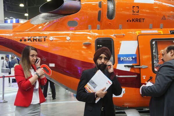 Un automóvil-helicóptero y otras novedades de la HeliRussia 2017 - Sputnik Mundo