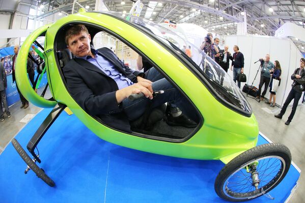 Un automóvil-helicóptero y otras novedades de la HeliRussia 2017 - Sputnik Mundo