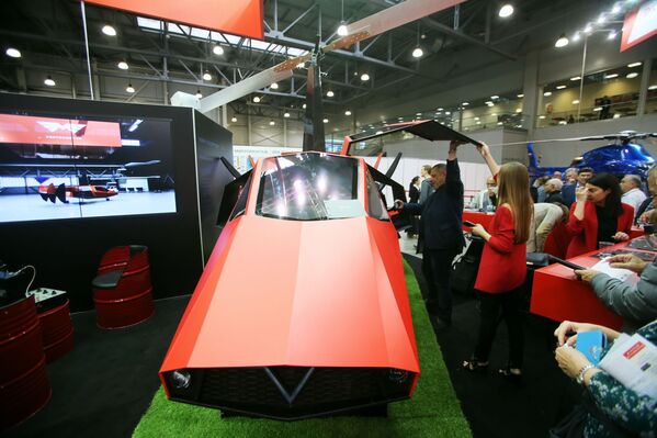 Un automóvil-helicóptero y otras novedades de la HeliRussia 2017 - Sputnik Mundo