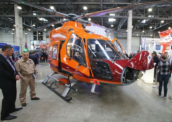 Un automóvil-helicóptero y otras novedades de la HeliRussia 2017 - Sputnik Mundo