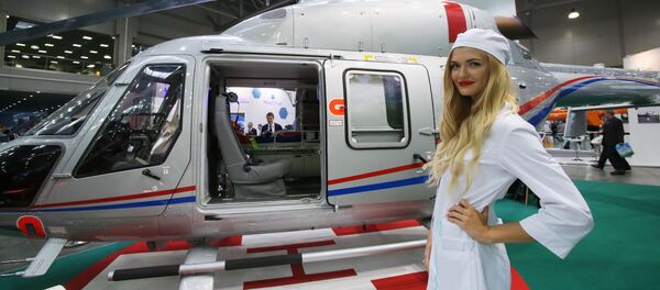 Un automóvil-helicóptero y otras novedades de la HeliRussia 2017 - Sputnik Mundo