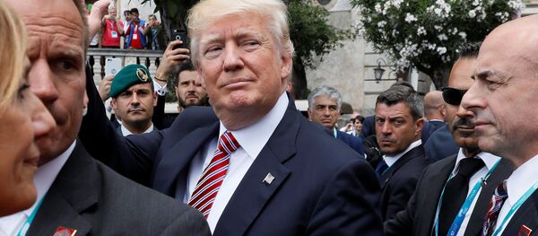 Donald Trump, presidente de EEUU, durante la cumbre del G7 en Italia - Sputnik Mundo