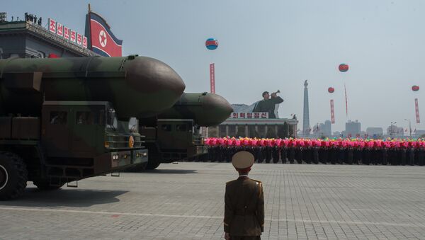 Desfile militar en Corea del Norte (archivo) - Sputnik Mundo